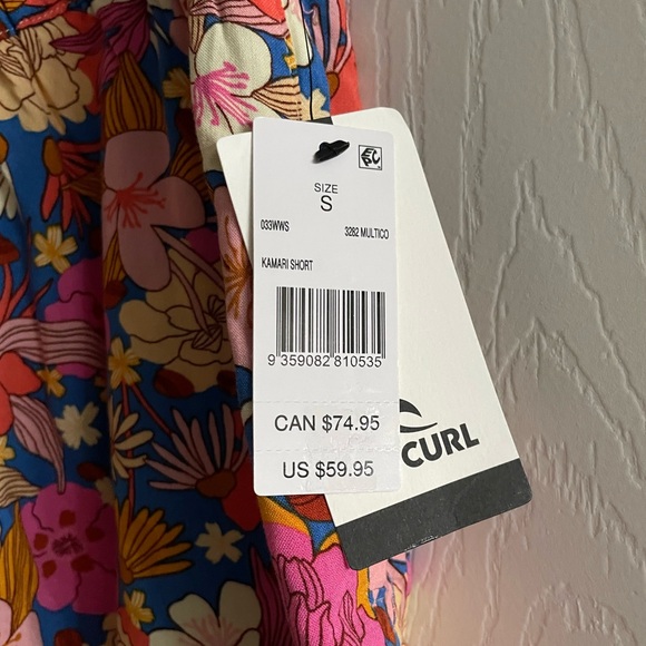 Rip Curl Kamari Floral Shorts with Pockets - Picture 9 of 10